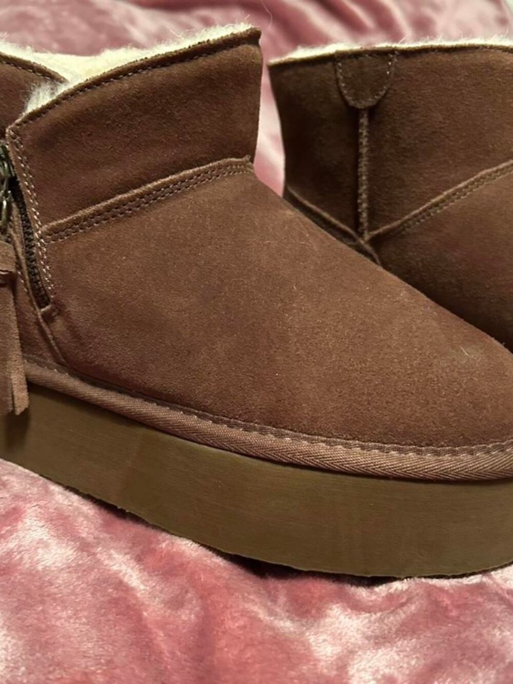 Bearpaw Women's Brown and Tan Boots